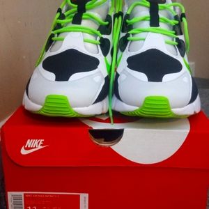 Nike Air Max/men11/white,neon green,black
